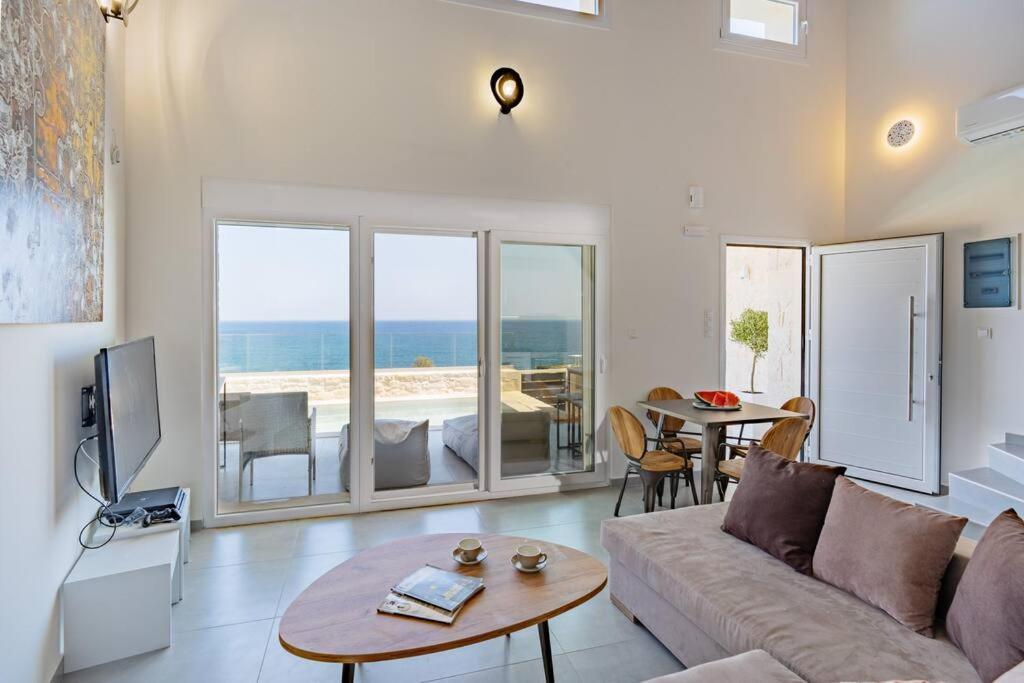 Sofia Suite, A Seafront Hideaway ! Pánormos Extérieur photo